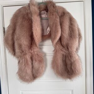 Luxurious Faux Fur Stole in Pink